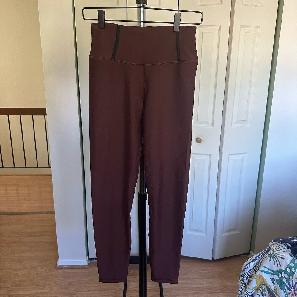 A&F YPB sculptLUX 7/8-Length Legging (Size Medium, Brown)